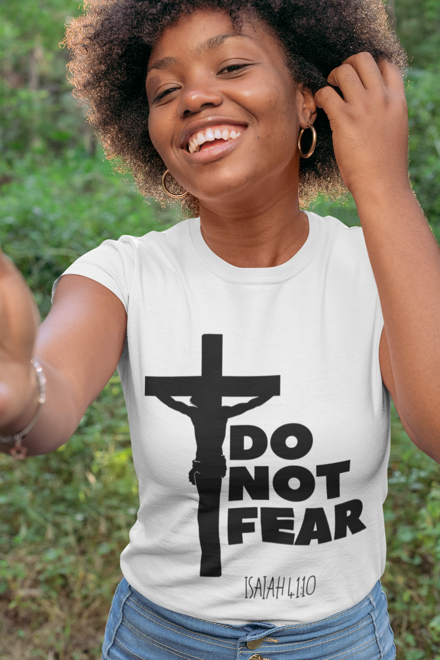 Do Not Fear T-shirt with Crucifix-White